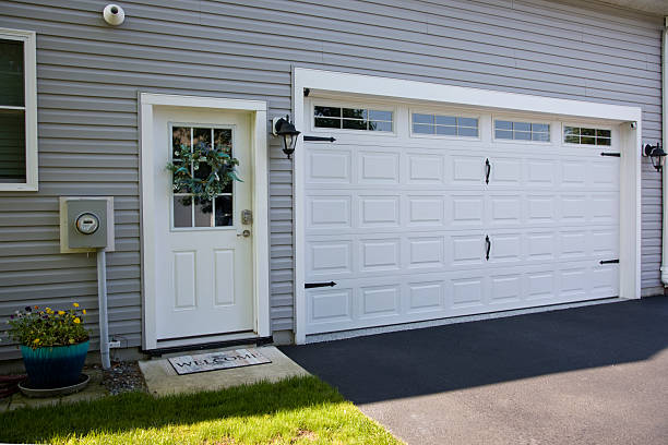 24/7 Emergency Garage Door Panel Replacement experts in Muskogee County County, OK